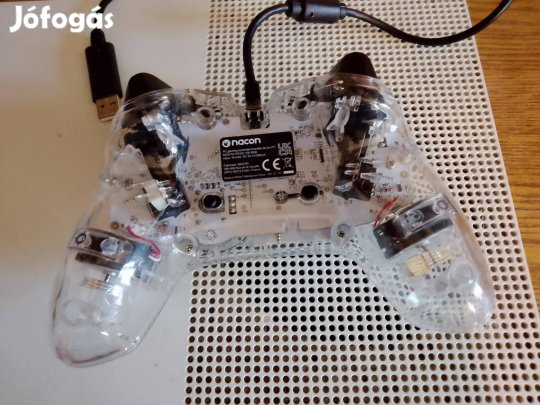 Nacon Xbox One kontroller vezetékes rgb új nem használt
