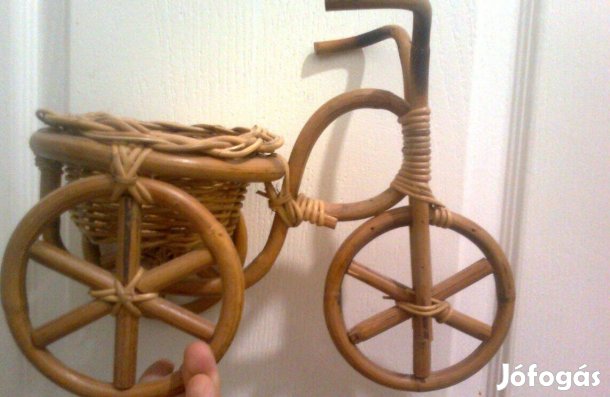 Nád Kerékpár - Kézműves Munka