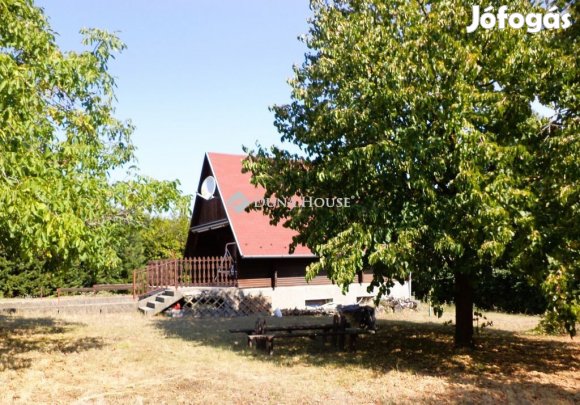 Nadapi eladó 72 nm-es ház