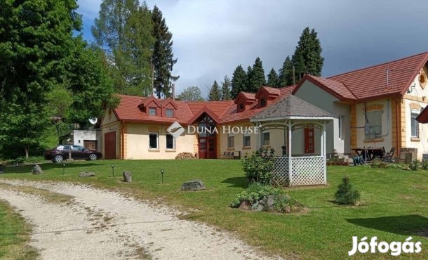 Nádasdi 130 nm-es ház eladó