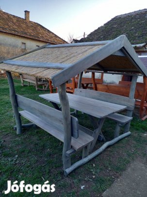 Nádtetős kerti kiülő egyenesen a gyártótól