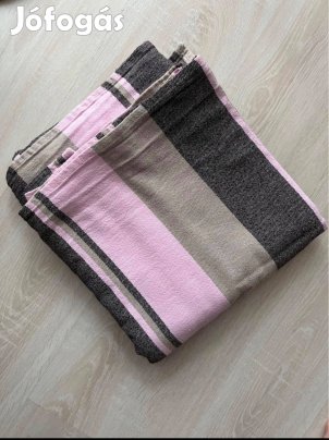 Nadu szövött hordozókendő