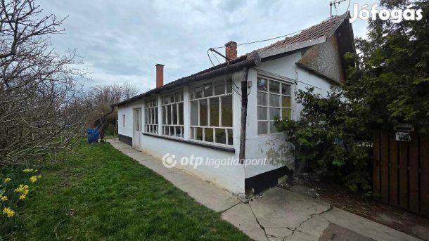 Nádudvari 60 nm-es ház eladó