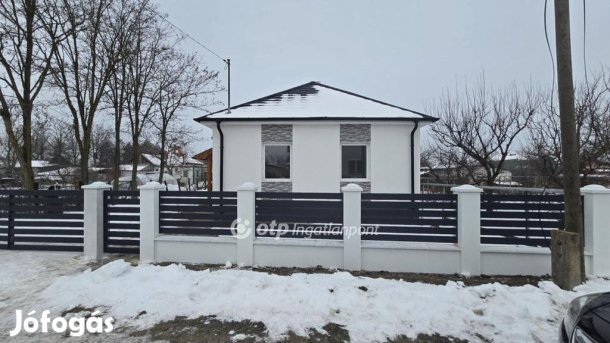 Nádudvari 68 nm-es ház eladó
