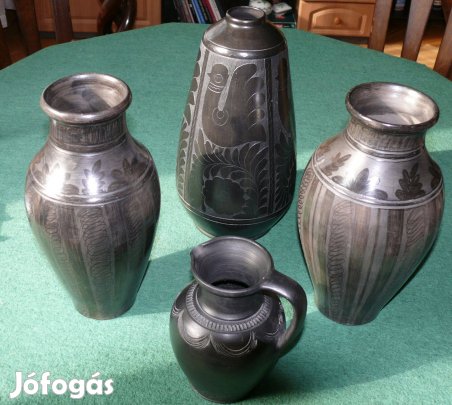 Nádudvari fekete vázák eladók!