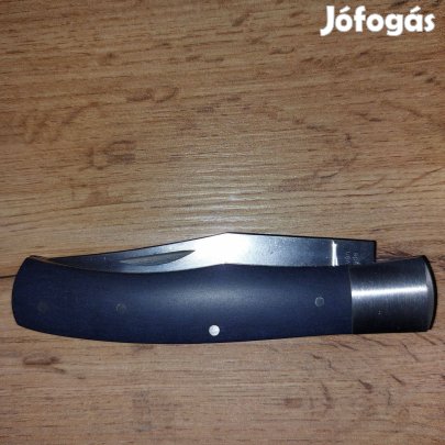 Nagy István modern maskara bicska