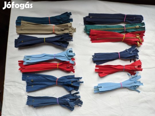 Nagy Retro cipzárcsomag