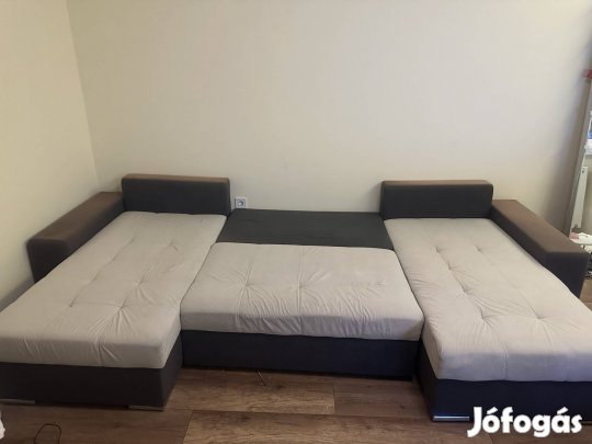 Nagy U-alakú kanapé eladó - használt, ággyá alakítható