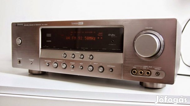 Nagy Yamaha erősítő 5x130 Watt gyönyörű hangzással 