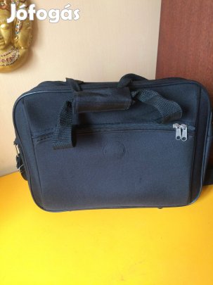 Nagy, jól pakolható táska