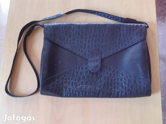 Nagy bőr válltáska