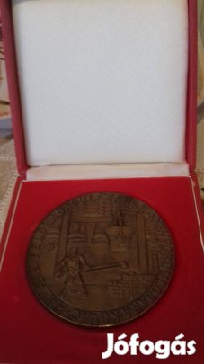 Nagy emlékplakett a Felszabadulás 40. évfordulója alkalmából