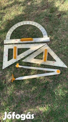 Nagy fejes vonalzók és nagy szerkesztő eszközök