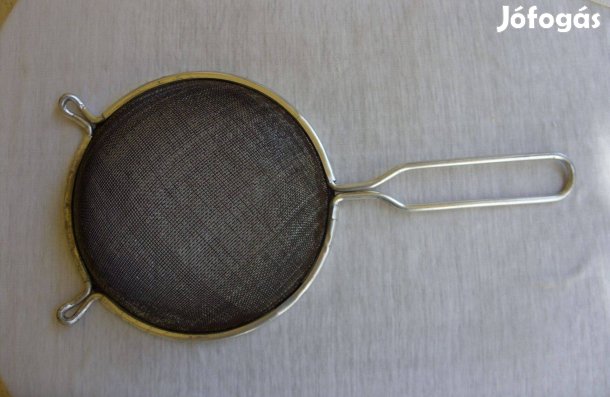 Nagy fém tésztaszűrő, szűrőkanál