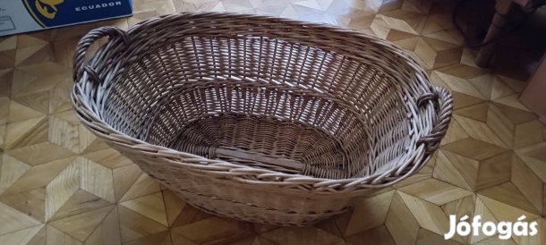 Nagy fonott kosár (72x45cm)
