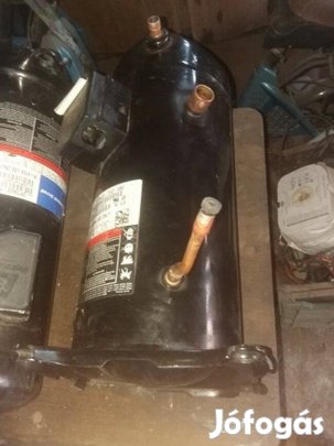 Nagy ipari kompresszor hibás