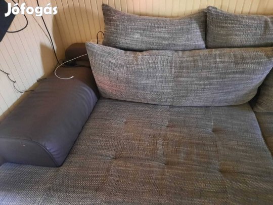 Nagy kanapé!