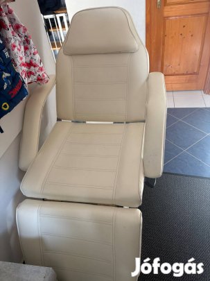 Nagy kozmetikai kezelőágy