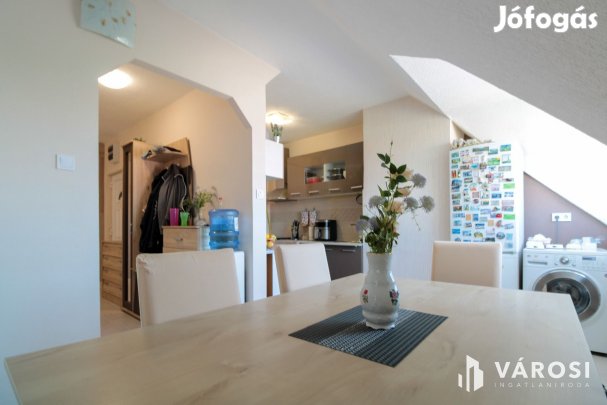 Nagy lakás a Centernél