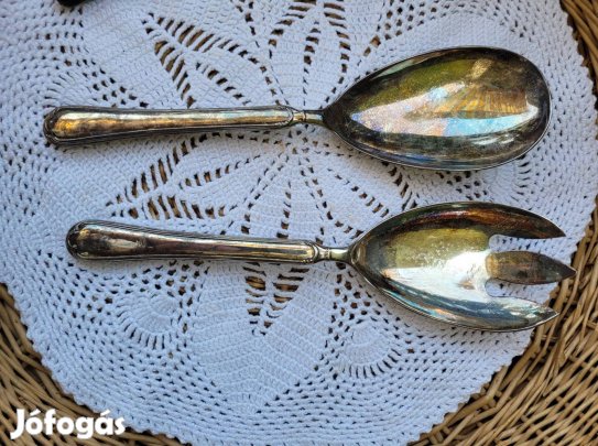 Nagy méretű, ezüstözött, alpakka salátás kanalak