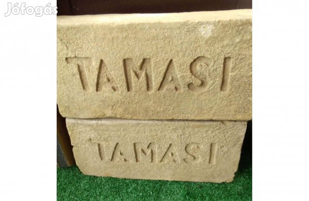 Nagy méretű bontott tégla Tamasi felirattal eladó!