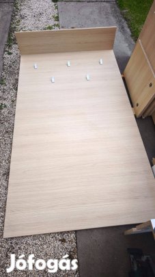 Nagy méretű előszoba fogas