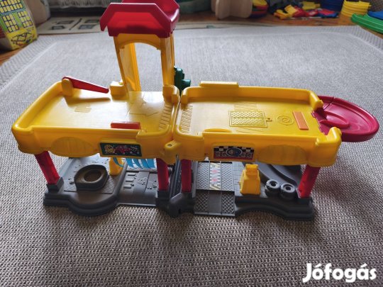 Nagy meretű parkolóház autómosó olcsón