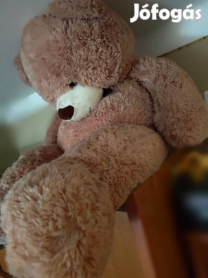 Nagy méretű plüss maci 