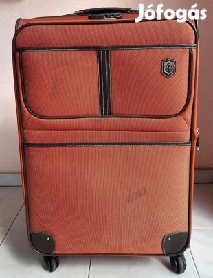 Nagy méretű puhafalú bővíthető Michiko London Koshino bőrönd huzattal