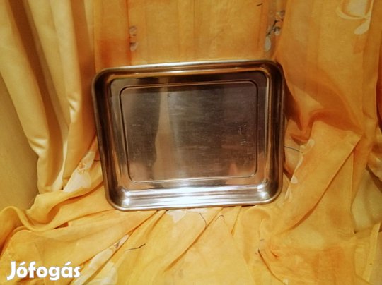 Nagy méretű rozsdamentes, saválló tepsi