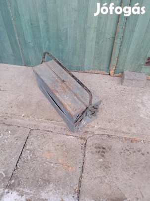 Nagy méretű szerszámosláda(hibás)