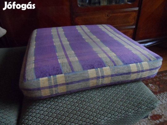 Nagy méretű szivacs ülőpárna matracpárna ágytámla 62 x 62 cm