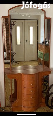 Nagy méretű tükör