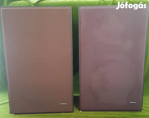 Nagy méretű üres hangfal dobozok 30 cm mélyhez