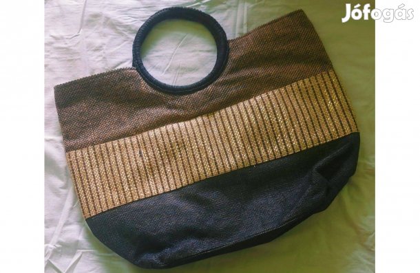 Nagy pakolós női táska