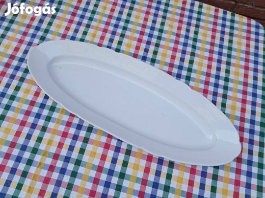 Nagy pecsenyés tál