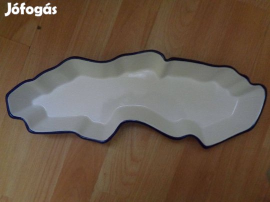Nagy svédország alakú porcelántál