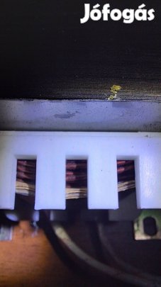 Nagy teljesítményű hangváltó