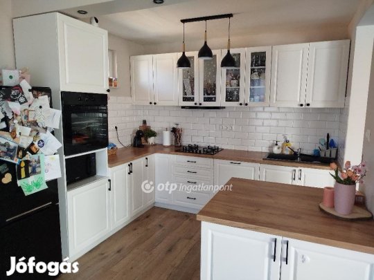 Nagyalásonyi eladó 120 nm-es ház