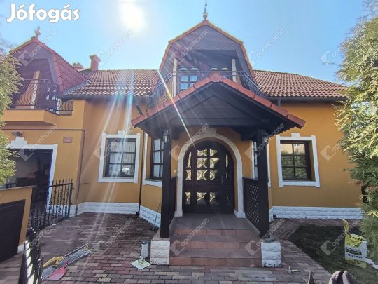 Nagyatádi eladó 250 nm-es ház