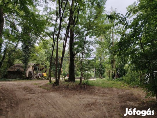 Nagycserén Zártkerti besorolású telek eladó