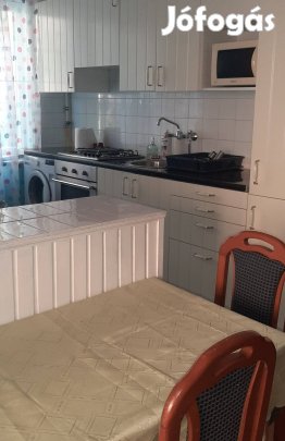 Nagyerdei lakás, remek helyen, Egyetem közelében kiadó