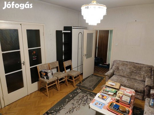 Nagyerdei ritkaság! 192 m-es családi ház eladó saját telekkel!