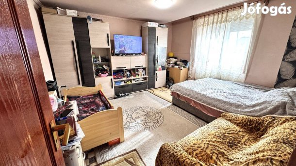 Nagykállóban 55 nm-es 2 szoba-konyhás családi ház eladó