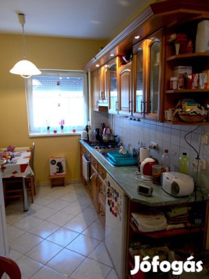 Nagykanizsa észak-keleti városrészben I. emeleti, cirkos lakás eladó
