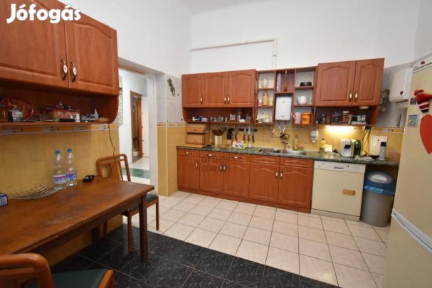 Nagykanizsai 120 nm-es lakás eladó