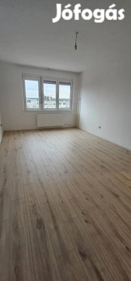 Nagykanizsán Zemplén Gy. utcában 4. emeleti erkélyes lakás eladó!