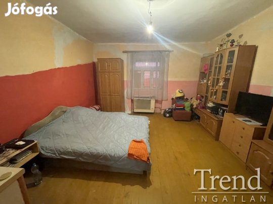 Nagykarácsonyban 3 szobás családi ház eladó!