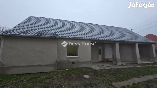 Nagykátai eladó 71 nm-es ház