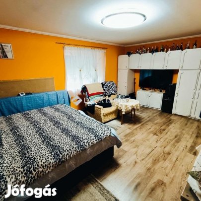 Nagykőrösi 70 nm-es ház eladó
